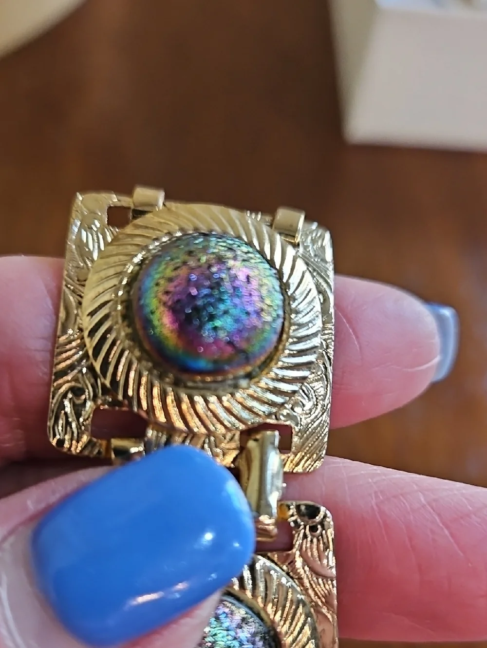 Vintage Gold-Tone Iridescent Stone Clip Earrings and Bracelet‎ Set